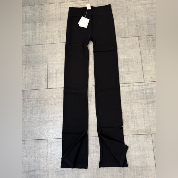 NWT Women's Fabletics Black Seamless Ribbed High-waisted Slit Legging Pants XS - Picture 2 of 7